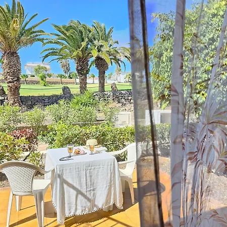 New Stunning Golf View & Pool , South Tenerife 公寓 圣米格尔德阿沃纳