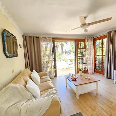 New Stunning Golf View & Pool , South Tenerife