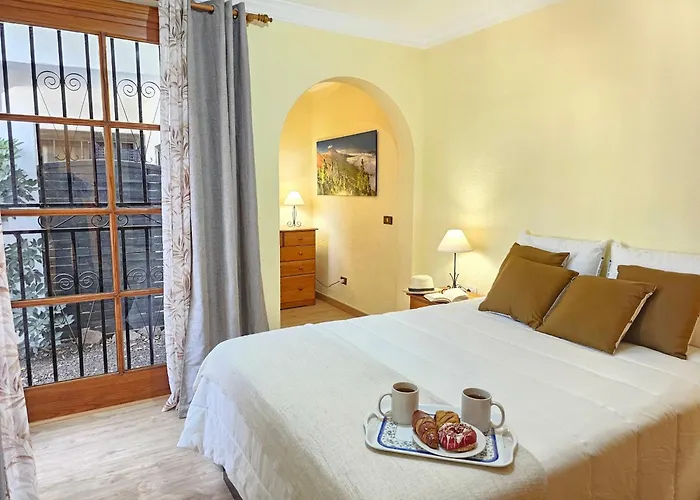 Daire New Stunning Golf View & Pool , South Tenerife