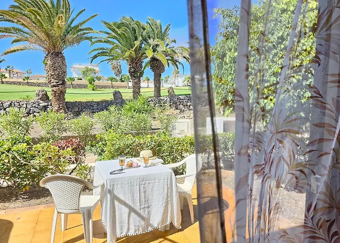 New Stunning Golf View & Pool , South Tenerife 公寓 圣米格尔德阿沃纳